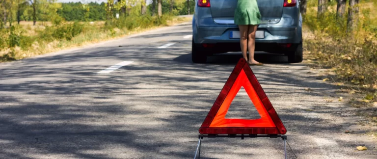 Mistakes to Avoid While Hiring Emergency Roadside Assistance Service